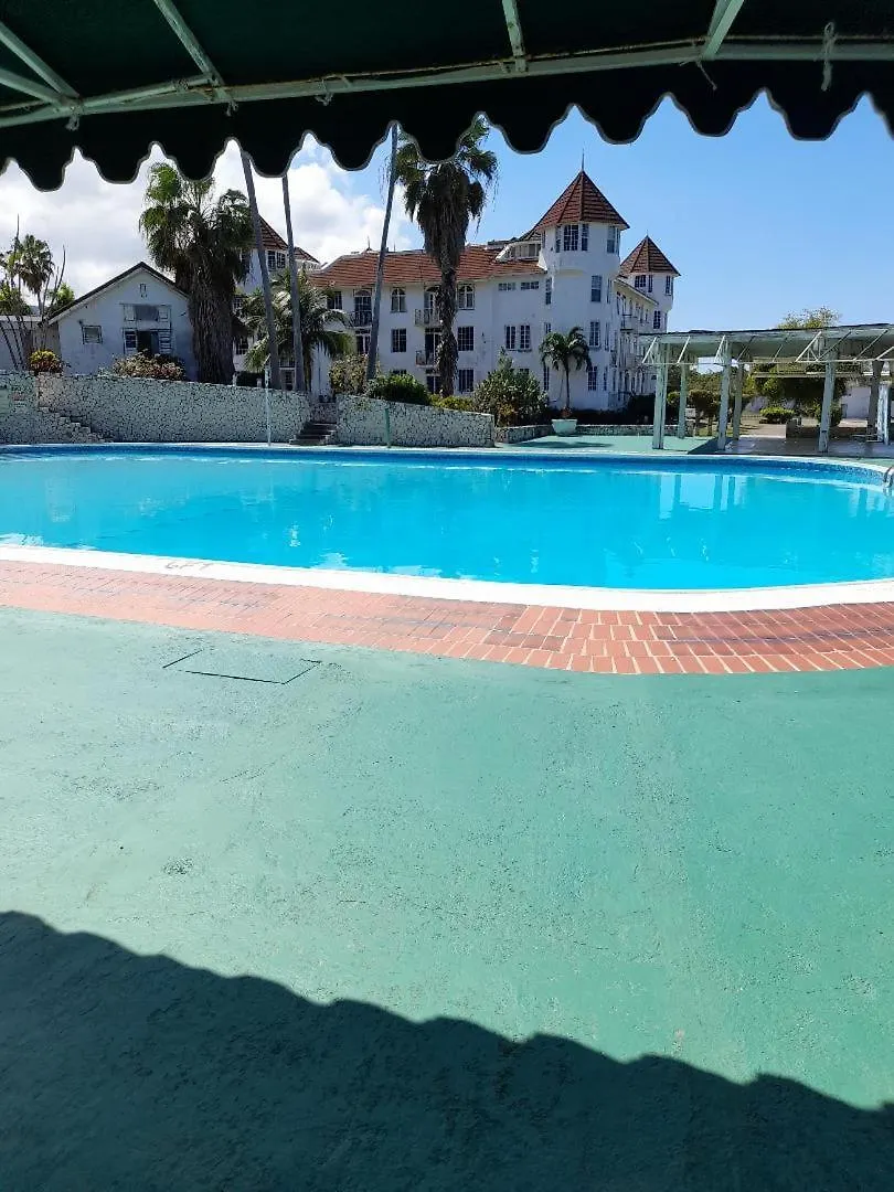 Sea Castles La Vue Apartment Montego Bay